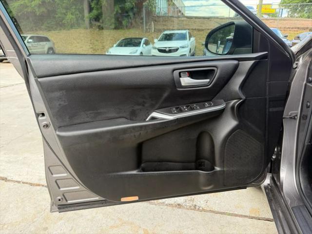 2017 Toyota Camry SE