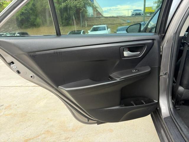 2017 Toyota Camry SE