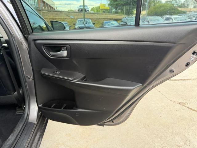 2017 Toyota Camry SE