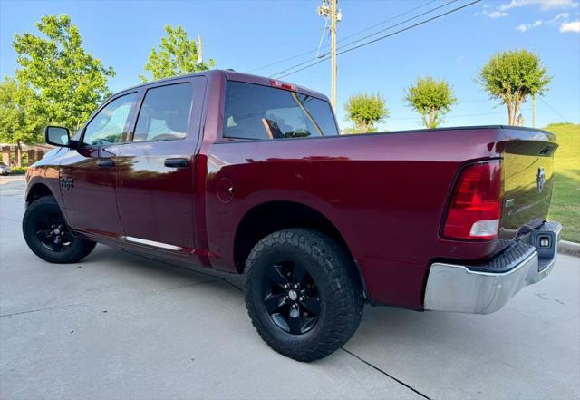 2022 Ram 1500 Classic SLT Crew Cab 4x2 5'7" Box