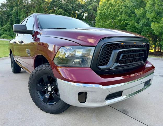 2022 Ram 1500 Classic SLT Crew Cab 4x2 5'7" Box