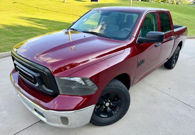 2022 Ram 1500 Classic SLT Crew Cab 4x2 5'7" Box