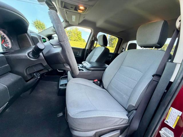 2022 Ram 1500 Classic SLT Crew Cab 4x2 5'7" Box