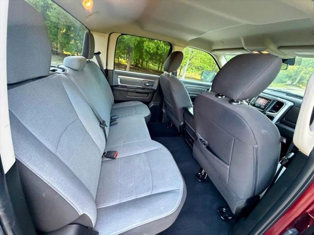 2022 Ram 1500 Classic SLT Crew Cab 4x2 5'7" Box
