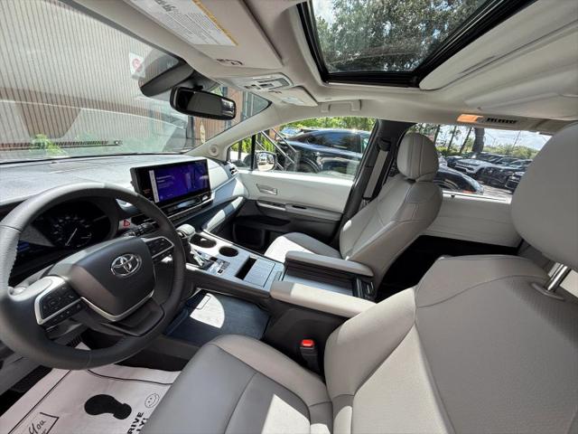 2025 Toyota Sienna XLE