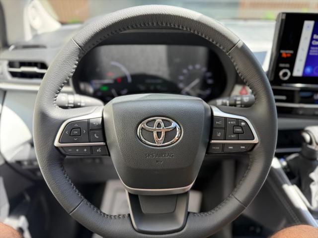 2025 Toyota Sienna XLE
