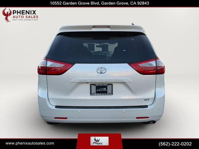 2015 Toyota Sienna XLE 8 Passenger
