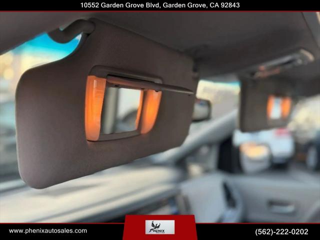 2015 Toyota Sienna XLE 8 Passenger