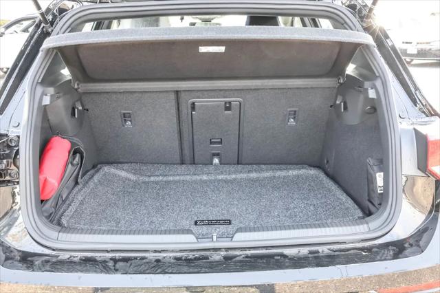 2026 Volkswagen Golf R Base