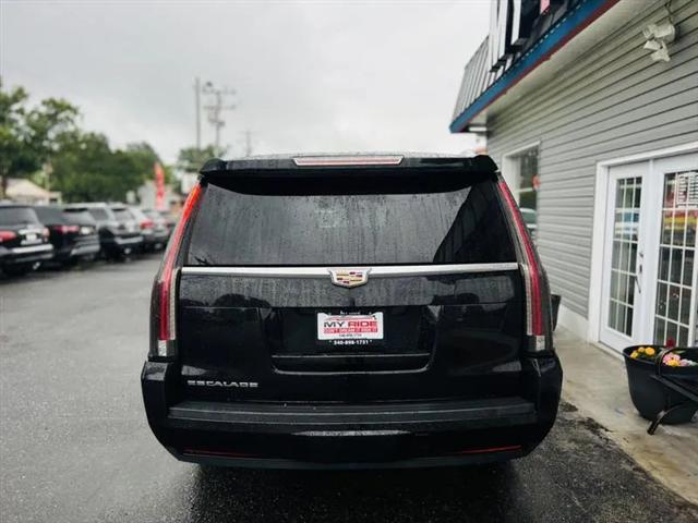 2017 Cadillac Escalade ESV Premium Luxury