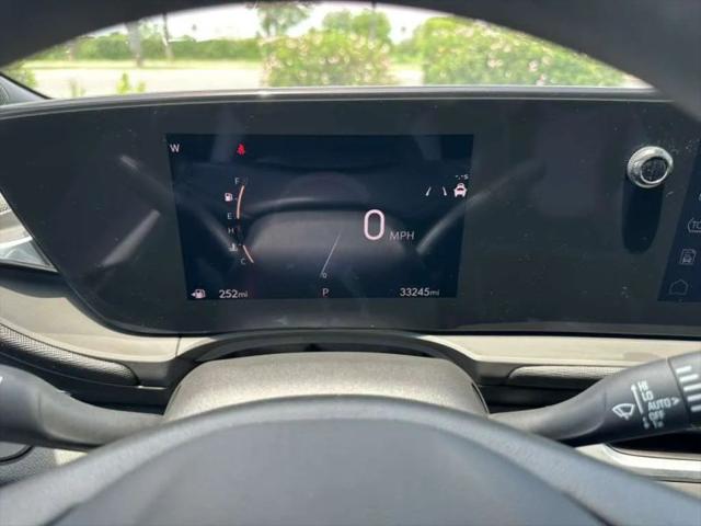 2024 Buick NV Preferred FWD