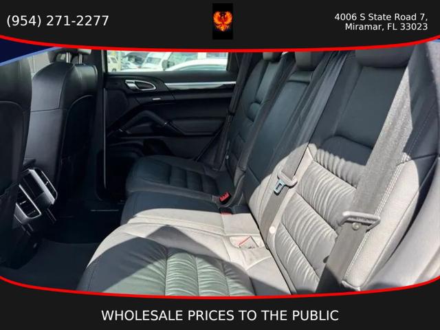 2016 Porsche Cayenne Base