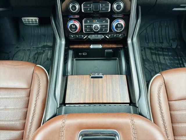 2023 GMC Yukon XL 4WD Denali Ultimate
