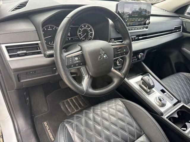2022 Mitsubishi Outlander SEL Special Edition 2WD
