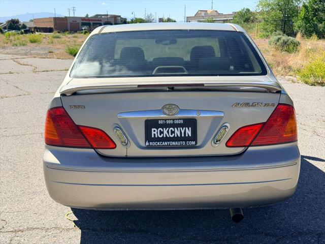 2000 Toyota Avalon XL