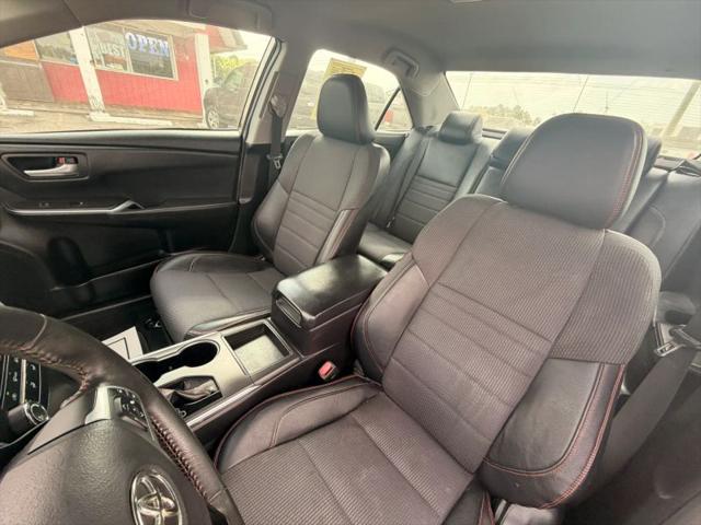 2017 Toyota Camry SE
