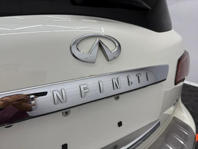 2016 INFINITI QX80 Base