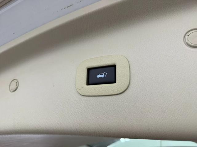 2016 INFINITI QX80 Base