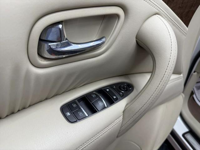 2016 INFINITI QX80 Base
