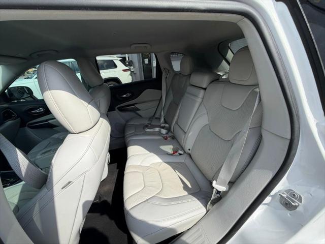 2019 Jeep Cherokee Limited FWD