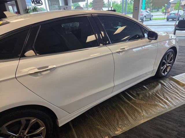 2020 Ford Fusion SEL