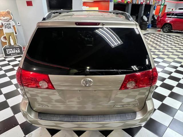 2006 Toyota Sienna XLE