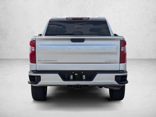 2022 Chevrolet Silverado 1500 4WD Crew Cab Short Bed Custom