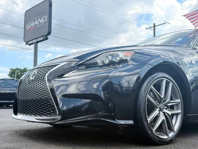 2015 Lexus IS 250 Crafted Line