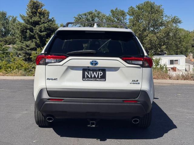 2022 Toyota RAV4 Hybrid XLE Premium