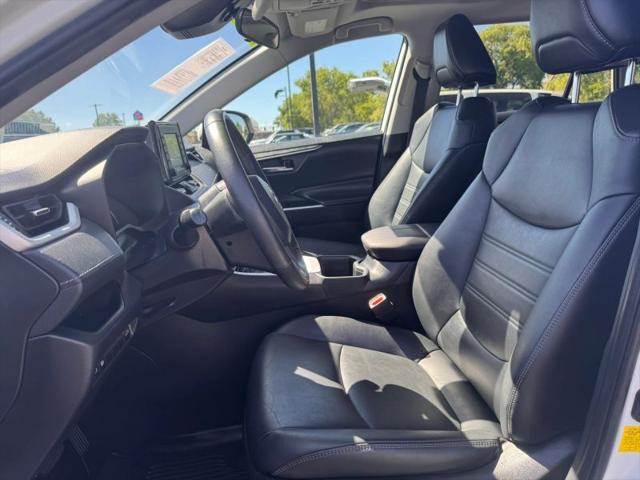 2022 Toyota RAV4 Hybrid XLE Premium