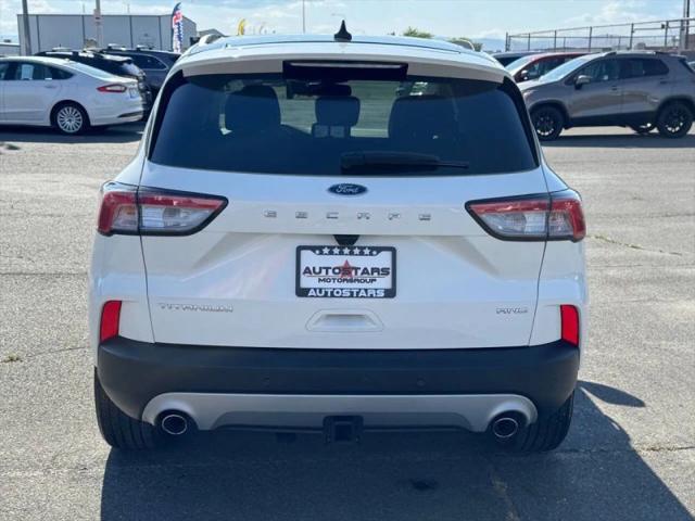 2022 Ford Escape Titanium