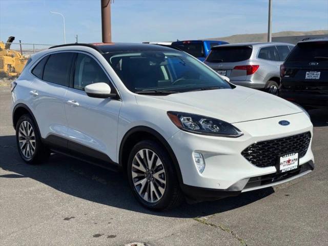 2022 Ford Escape Titanium