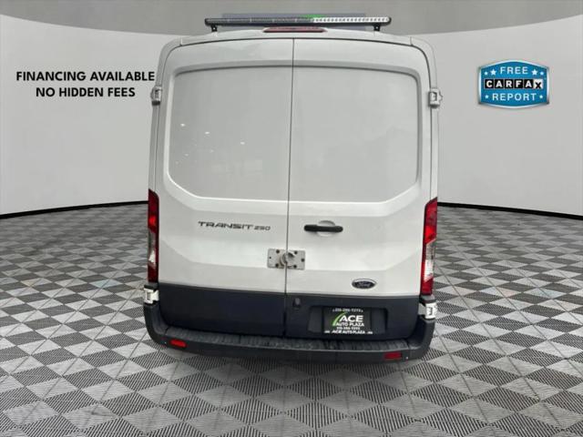 2017 Ford Transit Medium Roof w/Sliding Side Door w/RWB