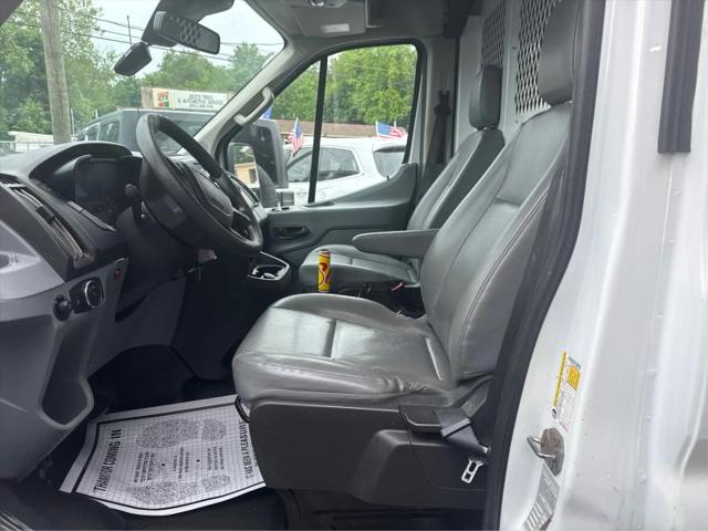 2017 Ford Transit Medium Roof w/Sliding Side Door w/RWB
