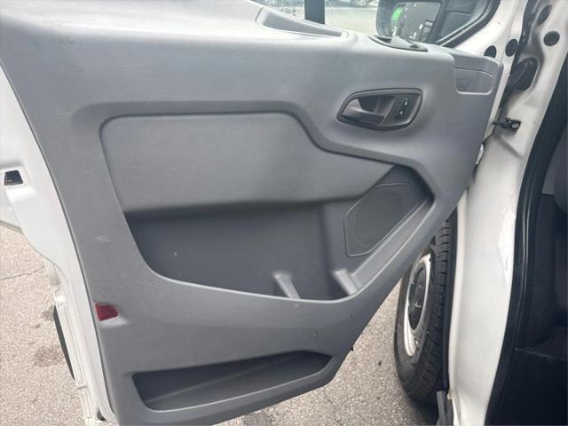 2017 Ford Transit Medium Roof w/Sliding Side Door w/RWB