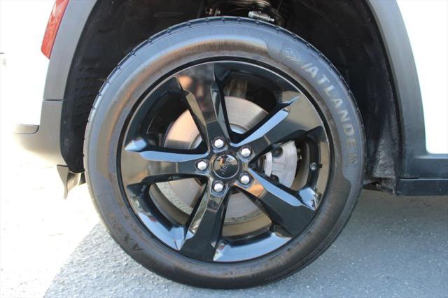 2023 Jeep Grand Cherokee L Altitude 4x2