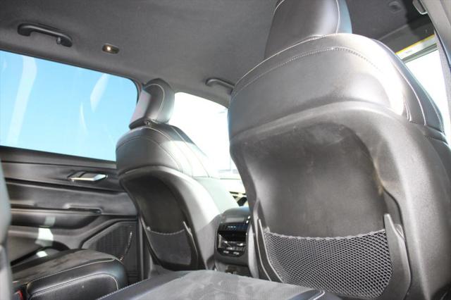 2023 Jeep Grand Cherokee L Altitude 4x2