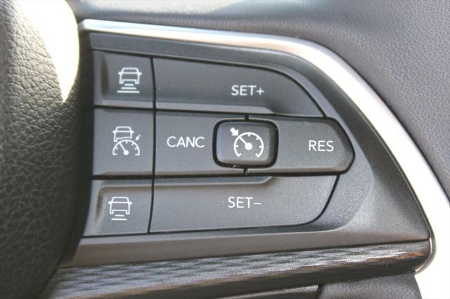 2023 Jeep Grand Cherokee L Altitude 4x2