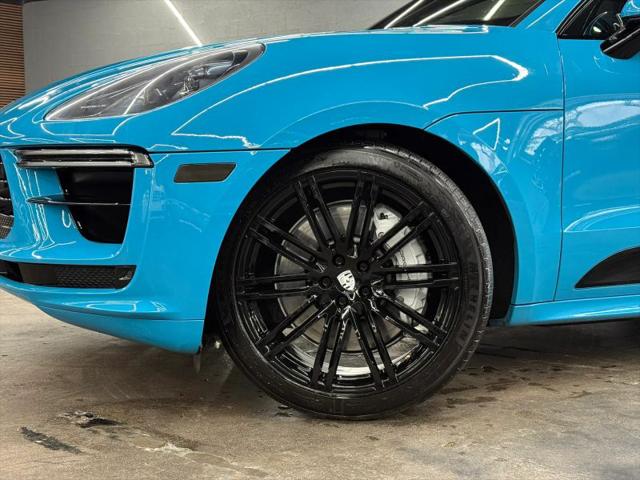 2021 Porsche Macan Turbo