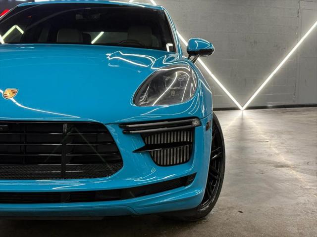 2021 Porsche Macan Turbo