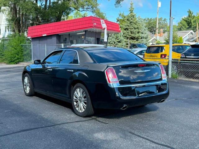 2012 Chrysler 300 Limited