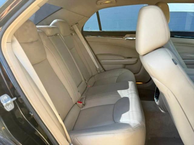 2012 Chrysler 300 Limited