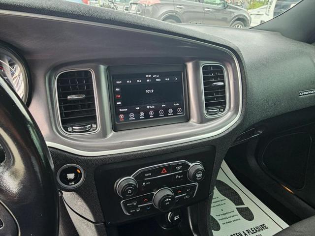 2019 Dodge Charger SXT RWD