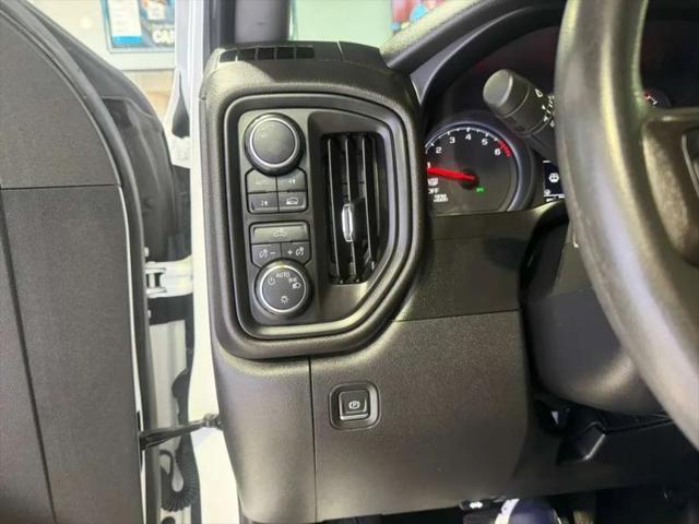 2021 Chevrolet Silverado 1500 4WD Crew Cab Short Bed Custom