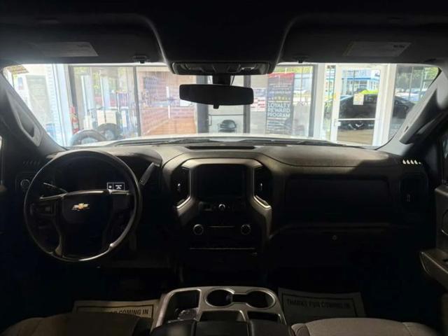 2021 Chevrolet Silverado 1500 4WD Crew Cab Short Bed Custom