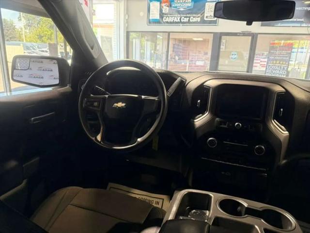 2021 Chevrolet Silverado 1500 4WD Crew Cab Short Bed Custom