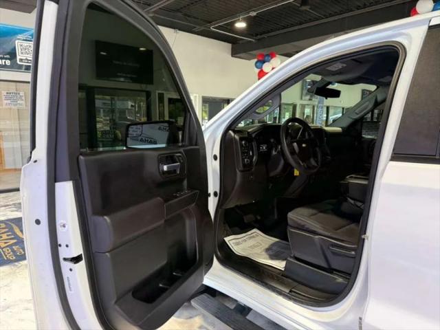 2021 Chevrolet Silverado 1500 4WD Crew Cab Short Bed Custom