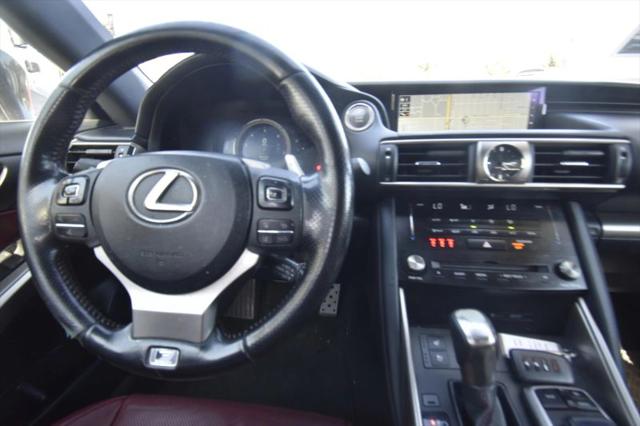 2017 Lexus IS 200t 200t