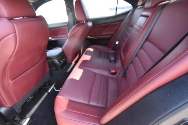 2017 Lexus IS 200t 200t