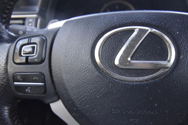 2017 Lexus IS 200t 200t